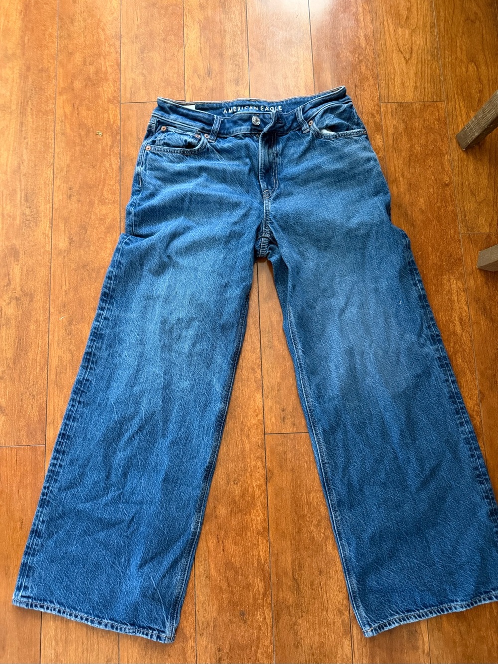 American Eagle Outfitters Women’s Dark Blue Relaxed Wide-Leg Jeans